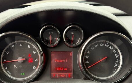 Opel Astra J, 2011 год, 700 000 рублей, 6 фотография