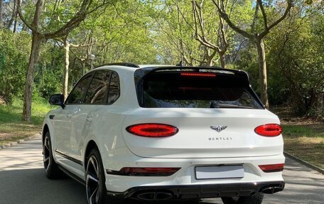 Bentley Bentayga I, 2024 год, 40 000 912 рублей, 4 фотография