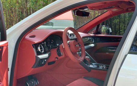 Bentley Bentayga I, 2024 год, 40 000 912 рублей, 12 фотография