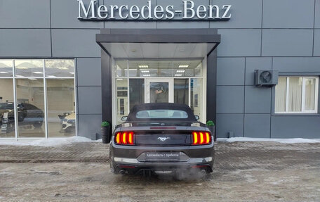 Ford Mustang VI рестайлинг, 2019 год, 2 490 000 рублей, 5 фотография