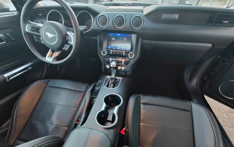 Ford Mustang VI рестайлинг, 2019 год, 2 490 000 рублей, 8 фотография