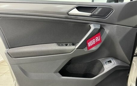 Volkswagen Tiguan II, 2019 год, 2 449 800 рублей, 8 фотография