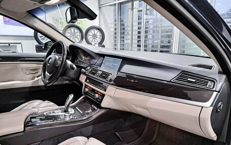 BMW 5 серия, 2012 год, 2 150 000 рублей, 13 фотография