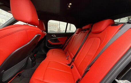 BMW 1 серия, 2022 год, 3 050 000 рублей, 8 фотография