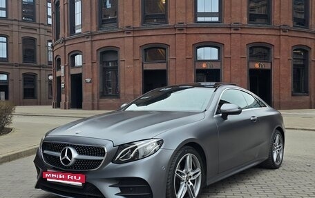 Mercedes-Benz E-Класс, 2018 год, 3 590 000 рублей, 2 фотография