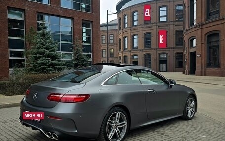 Mercedes-Benz E-Класс, 2018 год, 3 590 000 рублей, 5 фотография