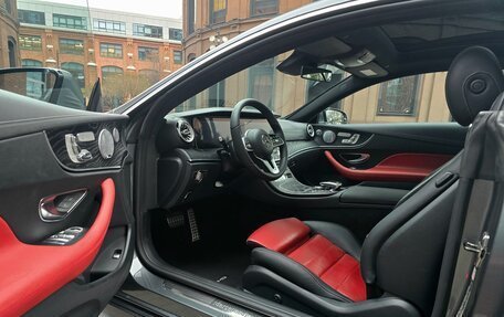 Mercedes-Benz E-Класс, 2018 год, 3 590 000 рублей, 13 фотография