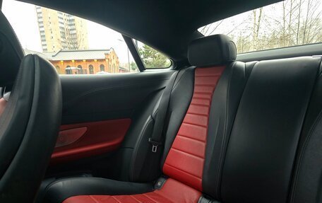 Mercedes-Benz E-Класс, 2018 год, 3 590 000 рублей, 15 фотография