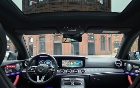 Mercedes-Benz E-Класс, 2018 год, 3 590 000 рублей, 10 фотография