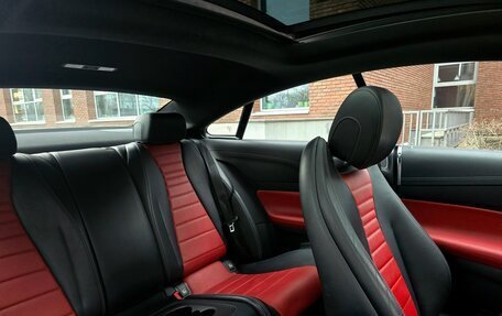 Mercedes-Benz E-Класс, 2018 год, 3 590 000 рублей, 18 фотография