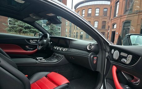 Mercedes-Benz E-Класс, 2018 год, 3 590 000 рублей, 21 фотография