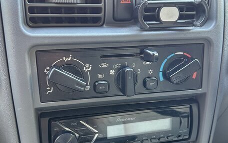 Mitsubishi Minica VIII, 2003 год, 360 000 рублей, 8 фотография