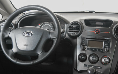 KIA Carens III (RP), 2011 год, 819 000 рублей, 13 фотография