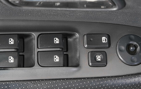 KIA Carens III (RP), 2011 год, 819 000 рублей, 22 фотография