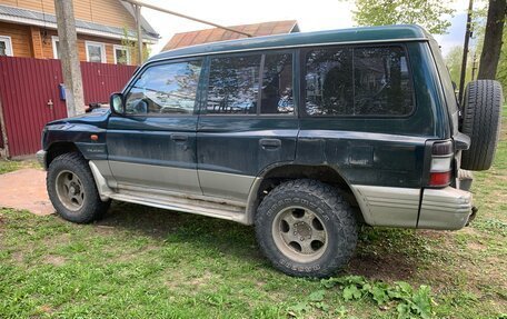 Mitsubishi Pajero III рестайлинг, 2002 год, 450 000 рублей, 2 фотография