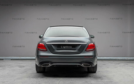 Mercedes-Benz E-Класс, 2017 год, 3 457 000 рублей, 4 фотография