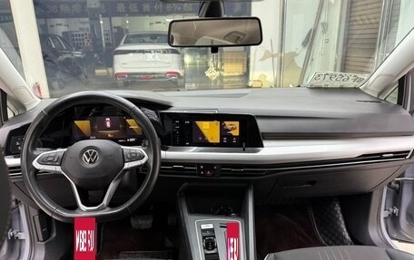 Volkswagen Golf VIII, 2021 год, 2 050 000 рублей, 4 фотография