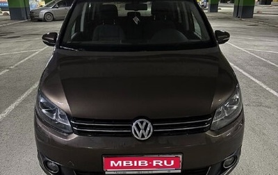 Volkswagen Touran III, 2014 год, 950 000 рублей, 1 фотография