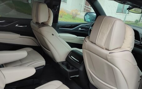 Cadillac Escalade V, 2021 год, 9 000 000 рублей, 13 фотография