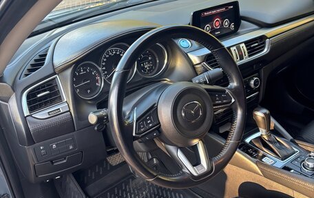 Mazda 6, 2018 год, 1 950 000 рублей, 7 фотография