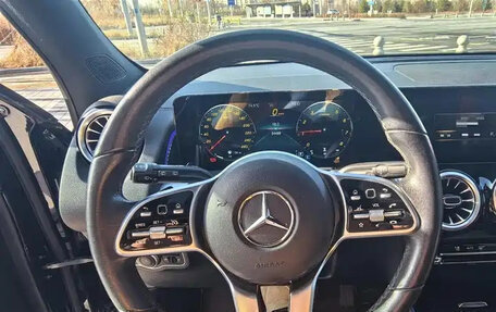 Mercedes-Benz GLB, 2022 год, 2 617 000 рублей, 6 фотография