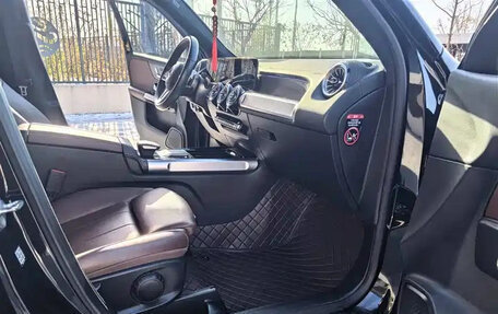 Mercedes-Benz GLB, 2022 год, 2 617 000 рублей, 13 фотография