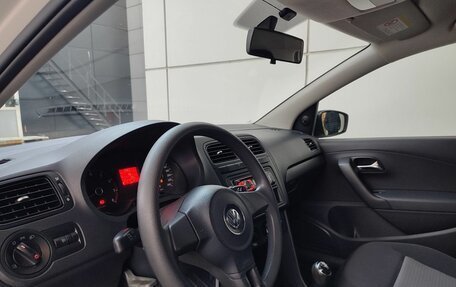 Volkswagen Polo VI (EU Market), 2012 год, 625 000 рублей, 11 фотография