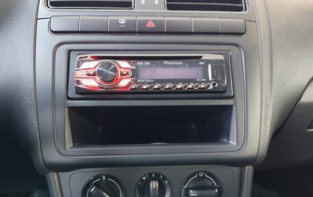 Volkswagen Polo VI (EU Market), 2012 год, 625 000 рублей, 20 фотография