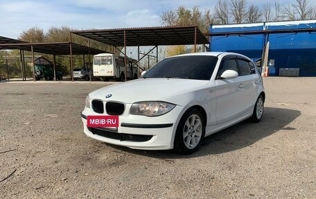 BMW 1 серия, 2009 год, 600 000 рублей, 3 фотография