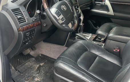 Toyota Land Cruiser 200, 2012 год, 3 650 000 рублей, 5 фотография