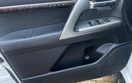 Toyota Land Cruiser 200, 2012 год, 3 650 000 рублей, 10 фотография