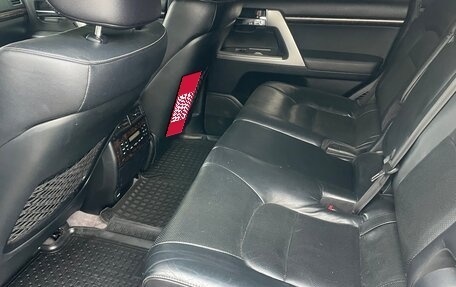 Toyota Land Cruiser 200, 2012 год, 3 650 000 рублей, 6 фотография