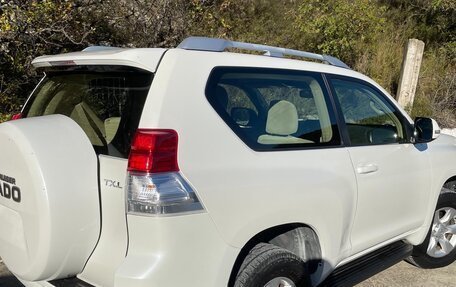 Toyota Land Cruiser Prado 150 рестайлинг 2, 2012 год, 3 100 000 рублей, 3 фотография