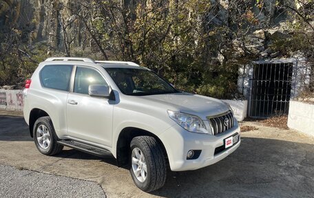 Toyota Land Cruiser Prado 150 рестайлинг 2, 2012 год, 3 100 000 рублей, 5 фотография