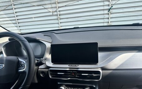 Geely Coolray I, 2023 год, 1 900 000 рублей, 8 фотография