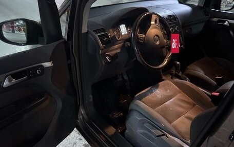 Volkswagen Touran III, 2014 год, 950 000 рублей, 5 фотография