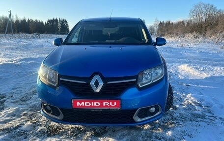 Renault Sandero II рестайлинг, 2016 год, 680 000 рублей, 1 фотография