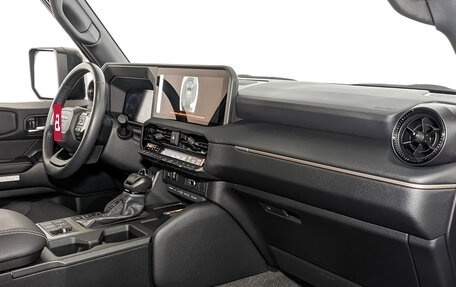 Toyota Land Cruiser 70, 2024 год, 9 995 000 рублей, 13 фотография