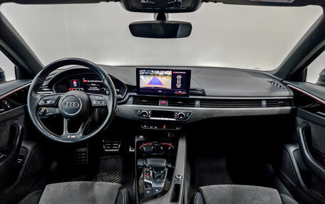 Audi A4, 2021 год, 3 150 000 рублей, 14 фотография