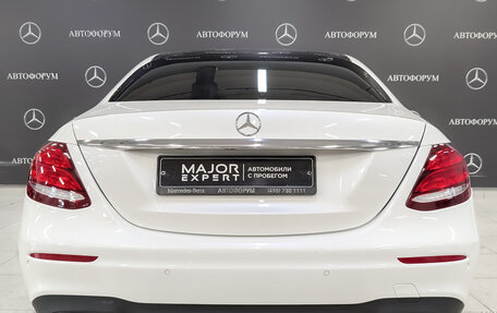 Mercedes-Benz E-Класс, 2017 год, 3 390 000 рублей, 6 фотография