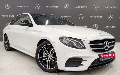 Mercedes-Benz E-Класс, 2017 год, 3 390 000 рублей, 3 фотография