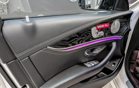 Mercedes-Benz E-Класс, 2017 год, 3 390 000 рублей, 19 фотография