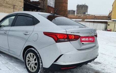 Hyundai Solaris II рестайлинг, 2021 год, 1 460 000 рублей, 7 фотография