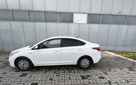 Hyundai Solaris II рестайлинг, 2017 год, 1 153 000 рублей, 2 фотография