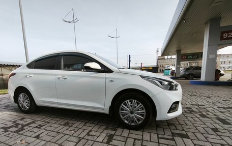 Hyundai Solaris II рестайлинг, 2017 год, 1 153 000 рублей, 11 фотография