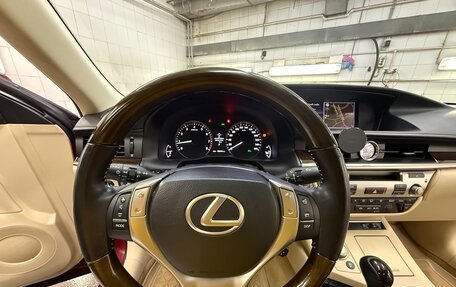 Lexus ES VII, 2013 год, 2 300 000 рублей, 18 фотография