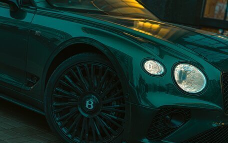 Bentley Continental GT III, 2018 год, 19 000 000 рублей, 8 фотография