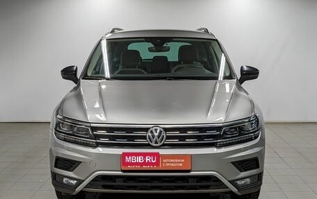 Volkswagen Tiguan II, 2019 год, 2 750 000 рублей, 2 фотография
