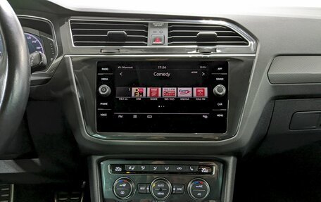 Volkswagen Tiguan II, 2019 год, 2 750 000 рублей, 24 фотография