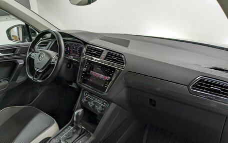 Volkswagen Tiguan II, 2019 год, 2 750 000 рублей, 20 фотография